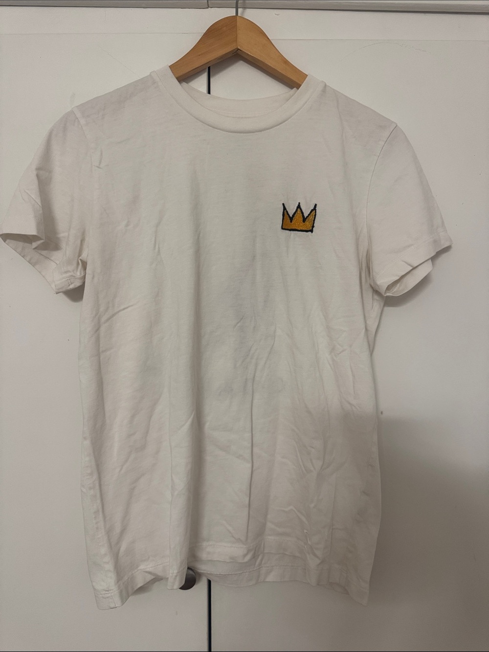 Coach White Short‑Sleeve Crewneck Tee with Small Gold Crown Patch